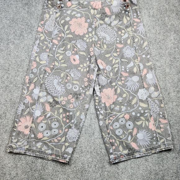 Easel Overalls Womens Large Gray Floral Denim Cropped Wide Leg Boho Casual - Picture 3 of 12